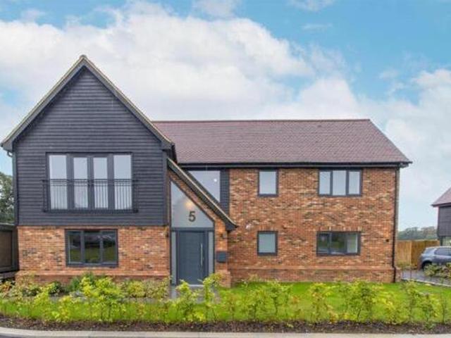 House for rent in Lyons, Greater London