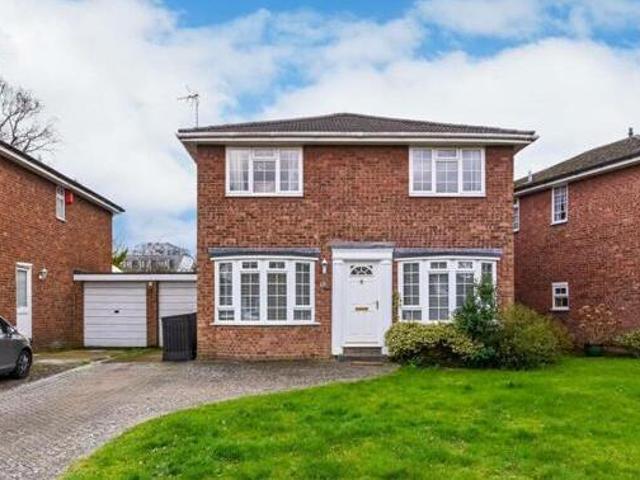 House for sale in New Malden, Greater London
