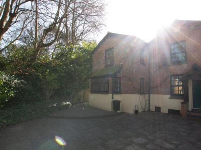 House for rent in Wash Common, Enborne