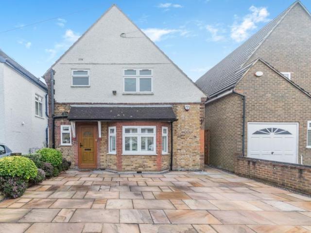 Farm for rent in Harefield