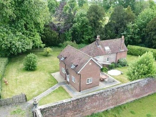 House for rent in Lyons, Greater London