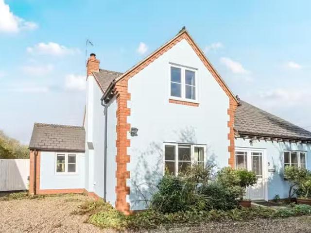 House for rent in Alderminster, Warwickshire