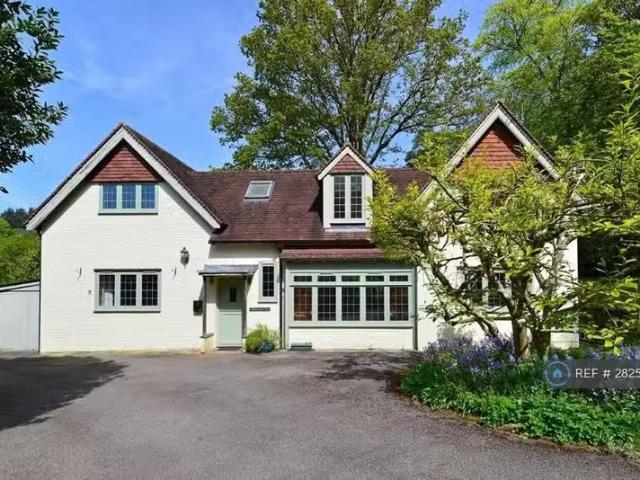 House for rent in Fole, Surrey