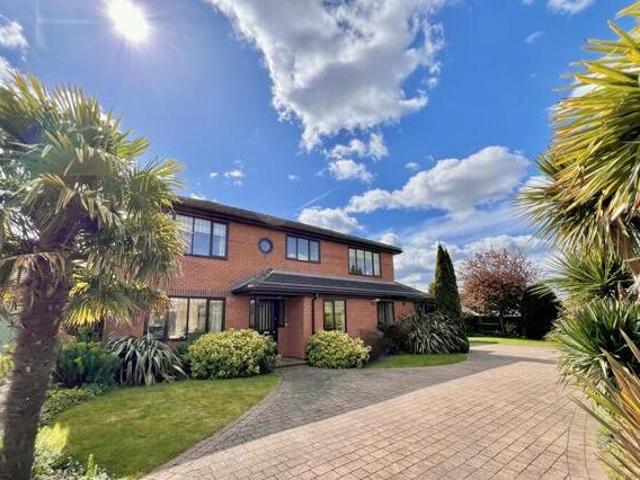 House for rent in Lyons, Greater London