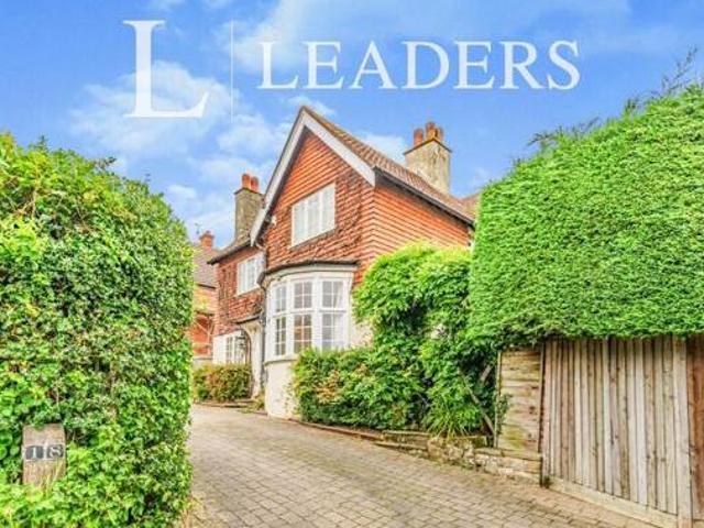 House for rent in Redhill, Reigate and Banstead