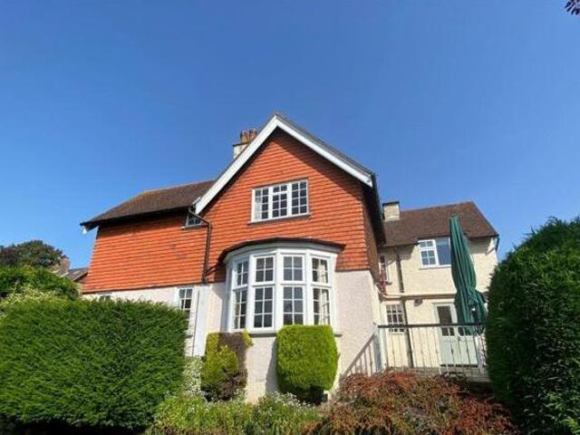 House for rent in Redhill, Reigate and Banstead