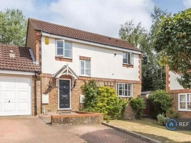 House for rent in Moneyhill, Batchworth