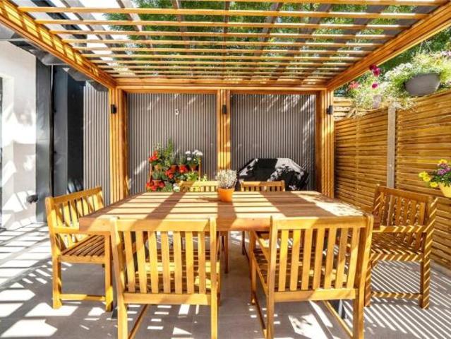 Farm for rent in Cat Hill