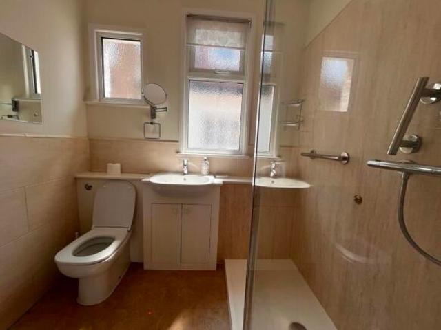 Farm for rent in London Borough of Ealing, Greater London