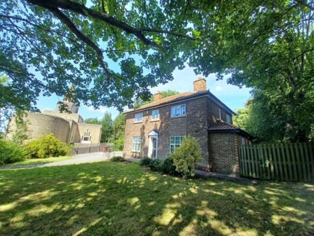 Farm for rent in Austhorpe, West Yorkshire