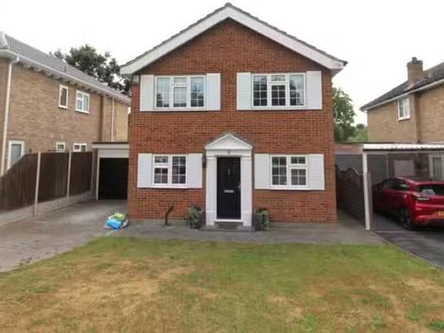 House for rent in Navestock Side, Essex