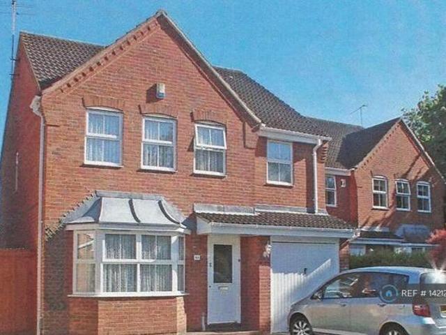 House for rent in Poplars, Shephall