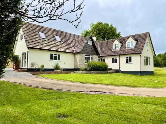 House for rent in Pinfold, Leicestershire
