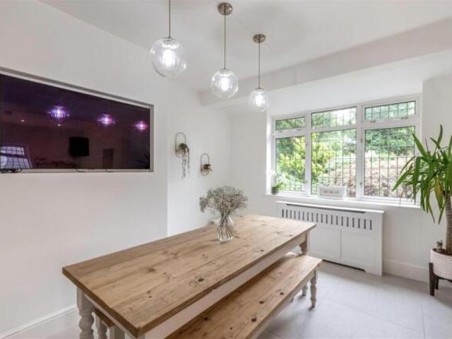 Farm for rent in The Oval, Bath