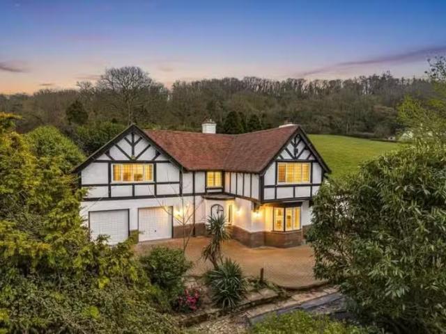 House for rent in Budlake, Devon
