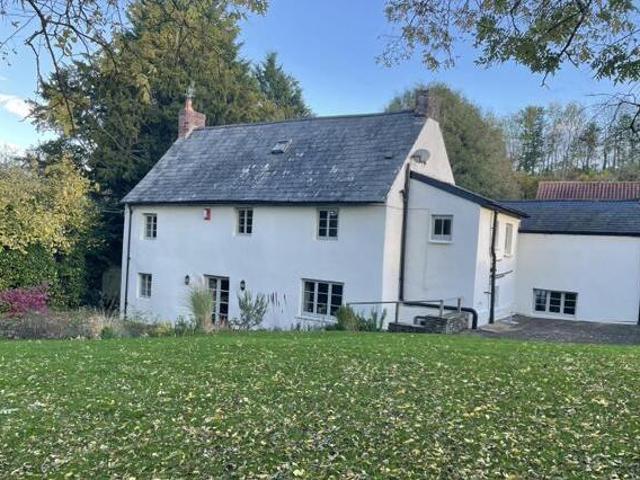 House for rent in Llanbadoc, Wales