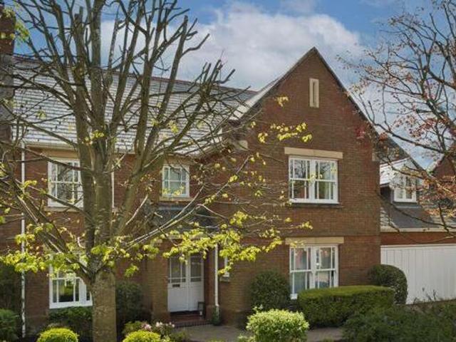 House for sale in Surrey