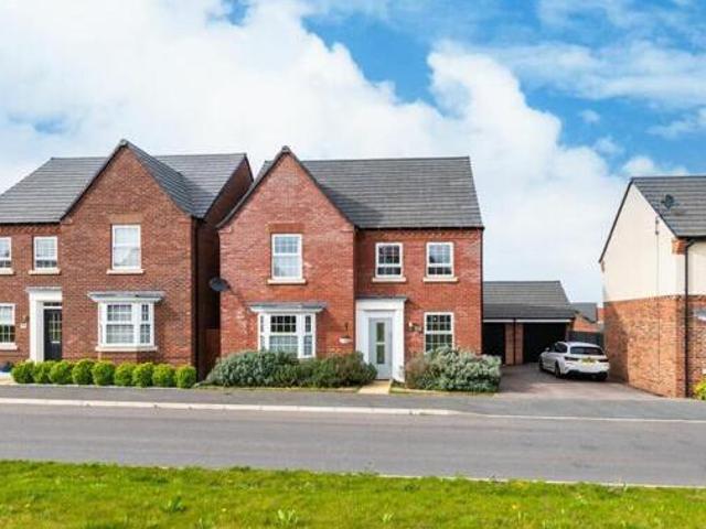 House for rent in Green Close, Warwickshire