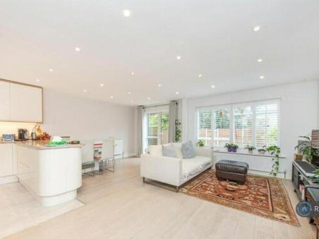House for rent in Weybridge, Elmbridge