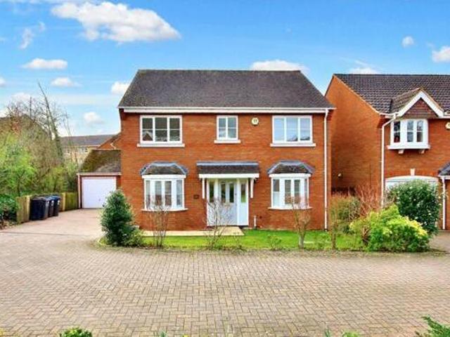 House for rent in Woking, Surrey