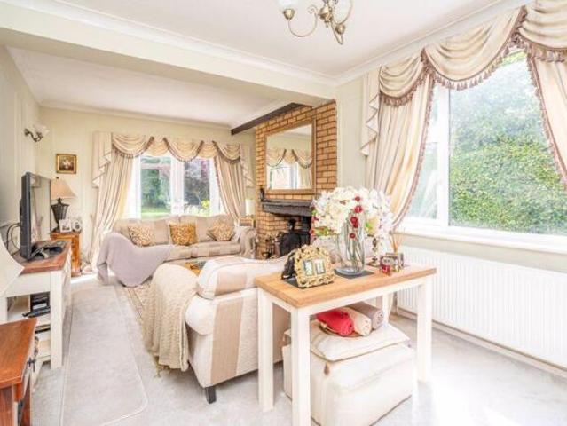 Farm for rent in Tettenhall, West Midlands