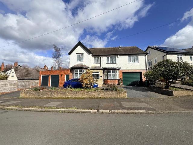 House for sale in Stourbridge, West Midlands