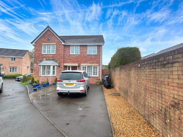 House for sale in Llansamlet, Wales