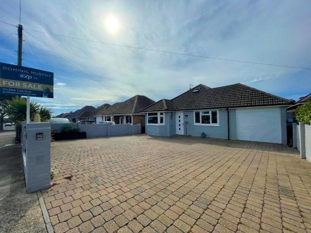 House for sale in Cliffsend, Acol