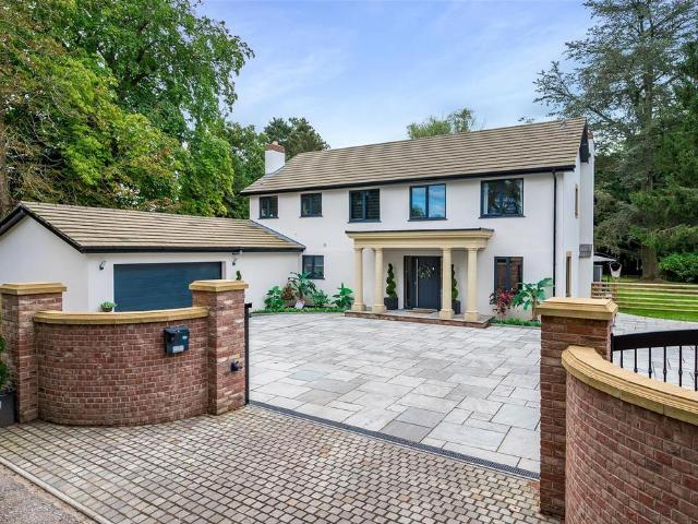 House for sale in Mobberley