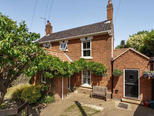 House for sale in Crostwick, Norfolk