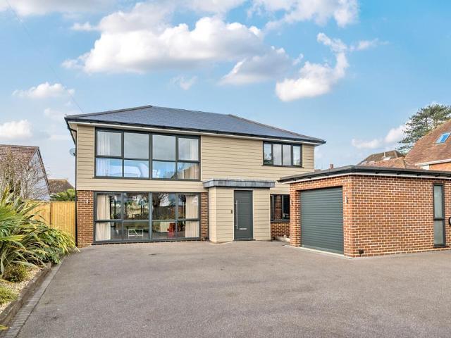 House for sale in Friars Cliff, Christchurch
