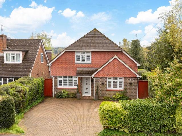 House for sale in Perryfields, West Sussex
