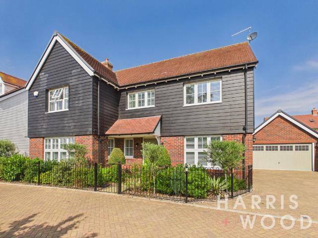 House for sale in Chipping Hill, Essex