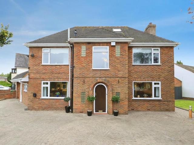 House for sale in Springhill, West Midlands