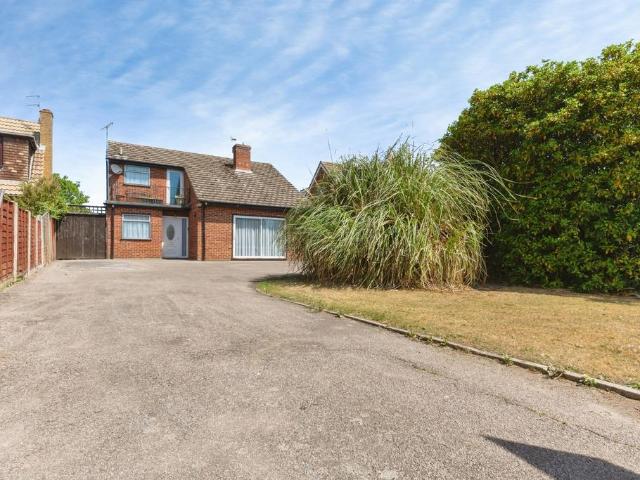 House for sale in Dale Hill, Essex