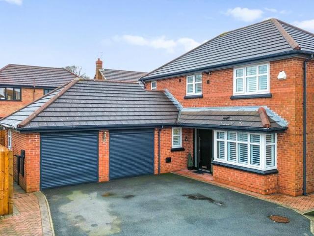 House for sale in Nutgrove, St Helens