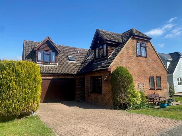 House for sale in Pachesham Park, Surrey