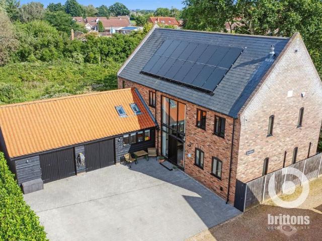 House for sale in Clenchwarton, King's Lynn and West Norfolk
