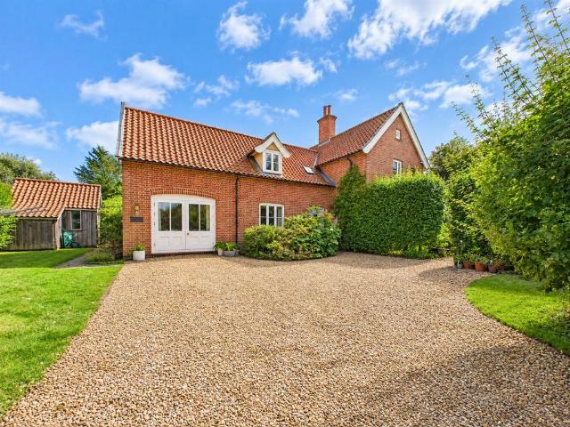 House for sale in Thwaite, North Norfolk