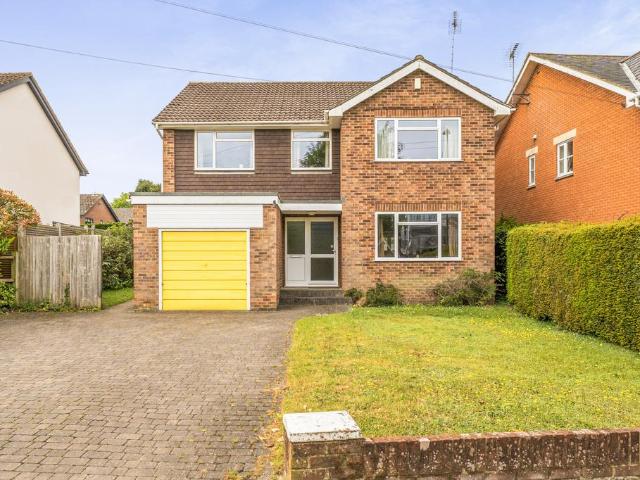 House for sale in Farnborough, Hampshire