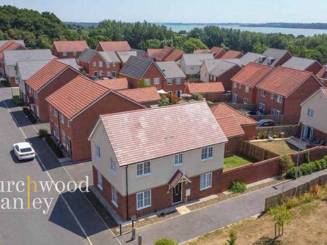 House for sale in Cattawade, Chelmondiston