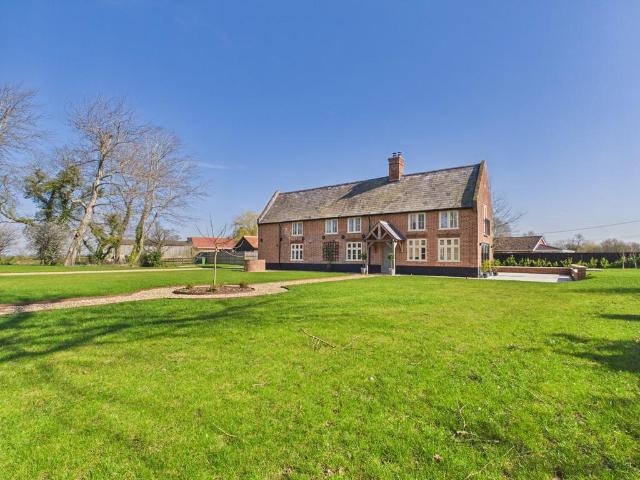 House for sale in Eastbridge, Suffolk