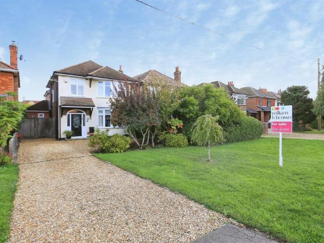 House for sale in Yaxley, Huntingdonshire