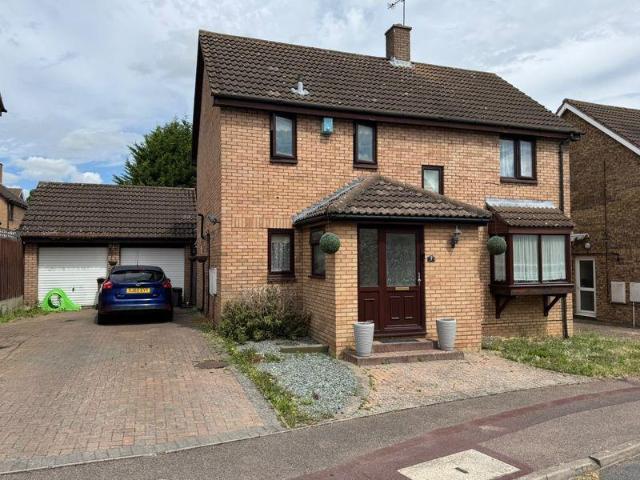 House for sale in Bramingham Park, Luton