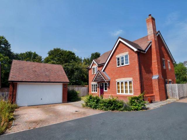 House for sale in Hinstock
