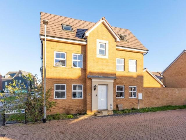 House for sale in Clipstone, Eggington