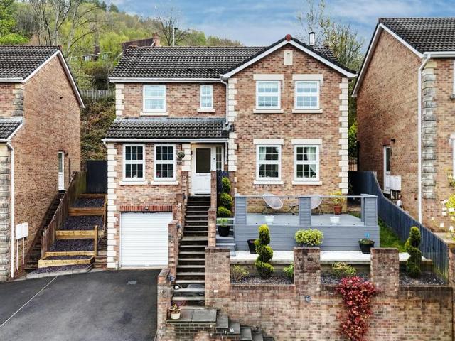 House for sale in Treharris, Edwardsville
