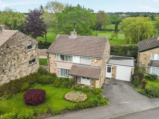 House for sale in Shadwell, West Yorkshire