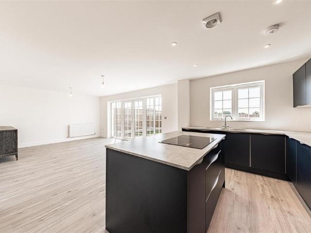 House for sale in Upper Walmer, Ash