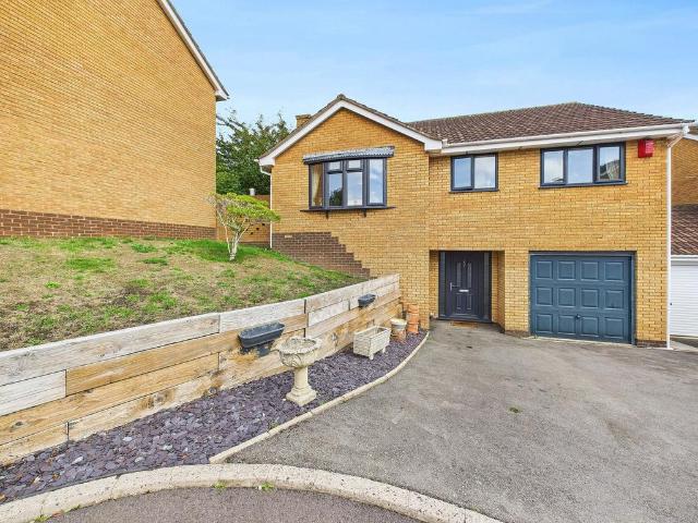 House for sale in Worle, Weston-super-mare